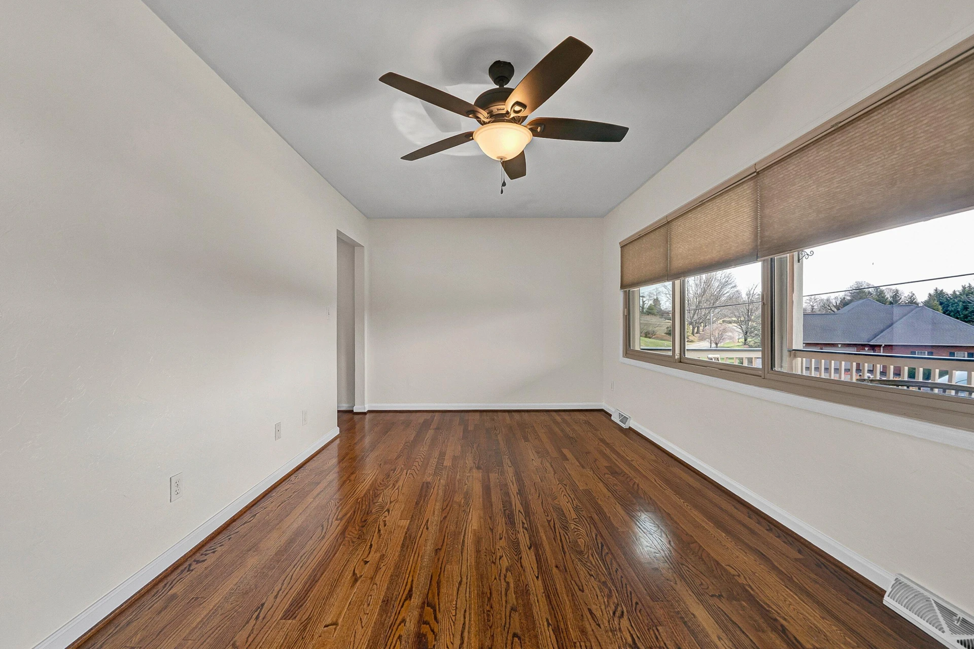 405 Diamond RD - Photo 5