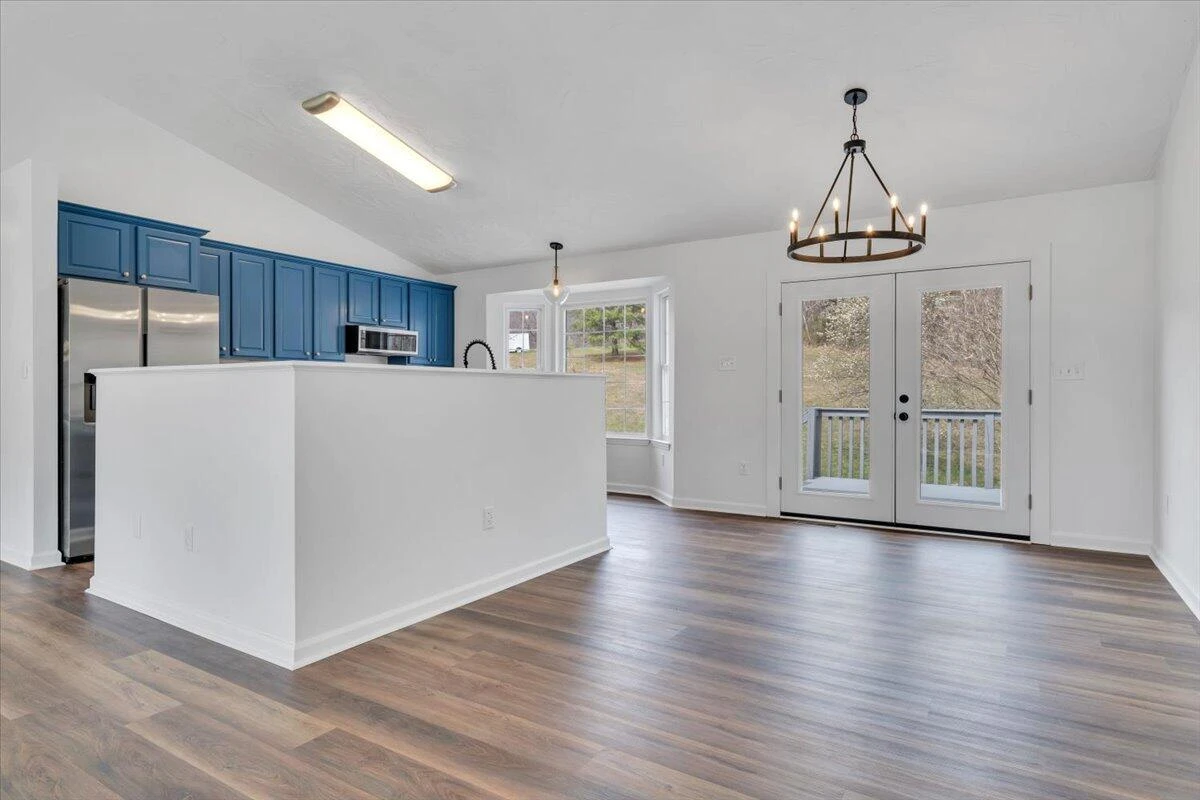 930 Brookfield LN - Photo 14