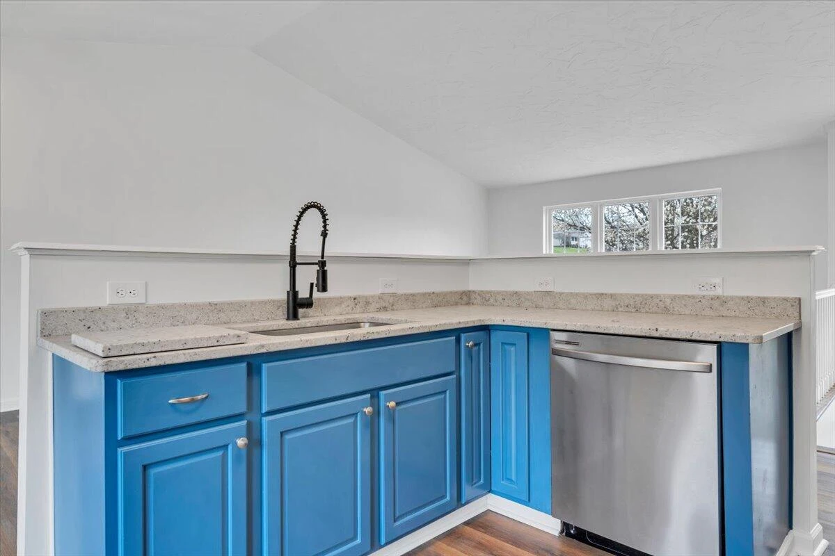 930 Brookfield LN - Photo 20