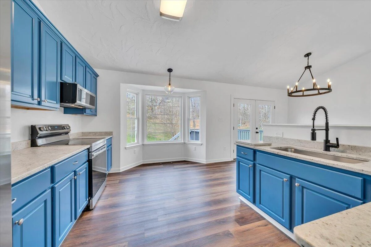 930 Brookfield LN - Photo 24