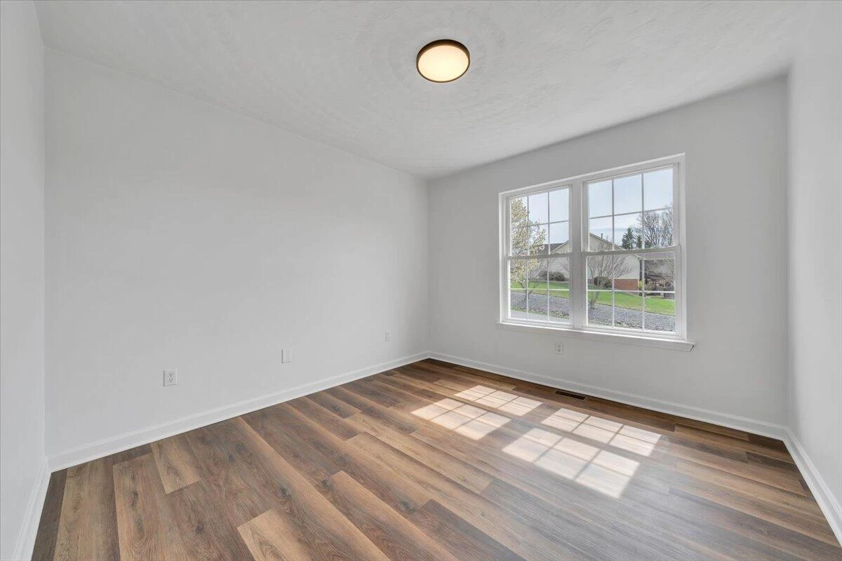 930 Brookfield LN - Photo 30