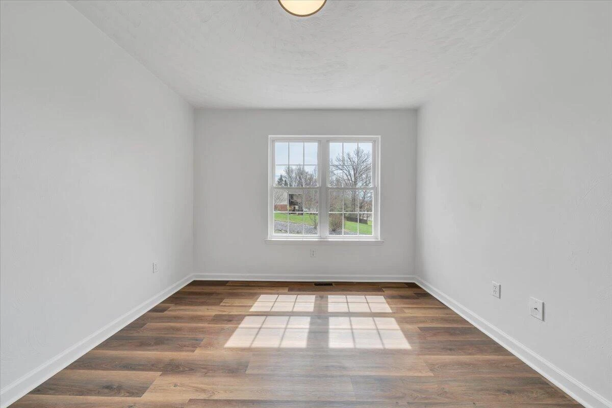 930 Brookfield LN - Photo 31