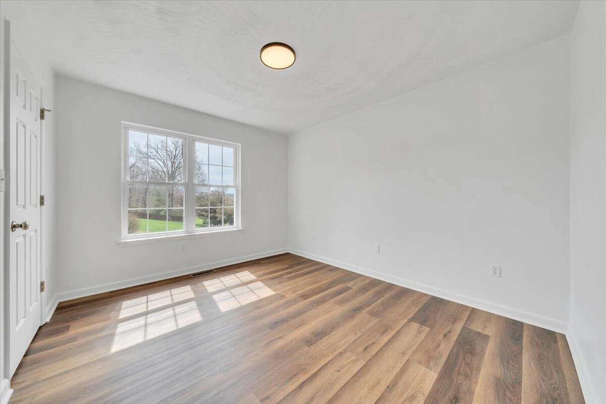 930 Brookfield LN - Photo 33