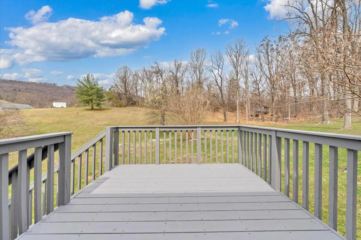 930 Brookfield LN - Photo 53