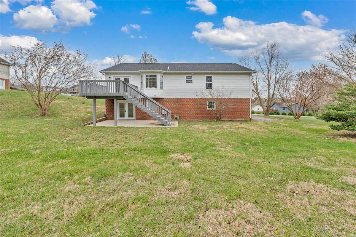 930 Brookfield LN - Photo 59