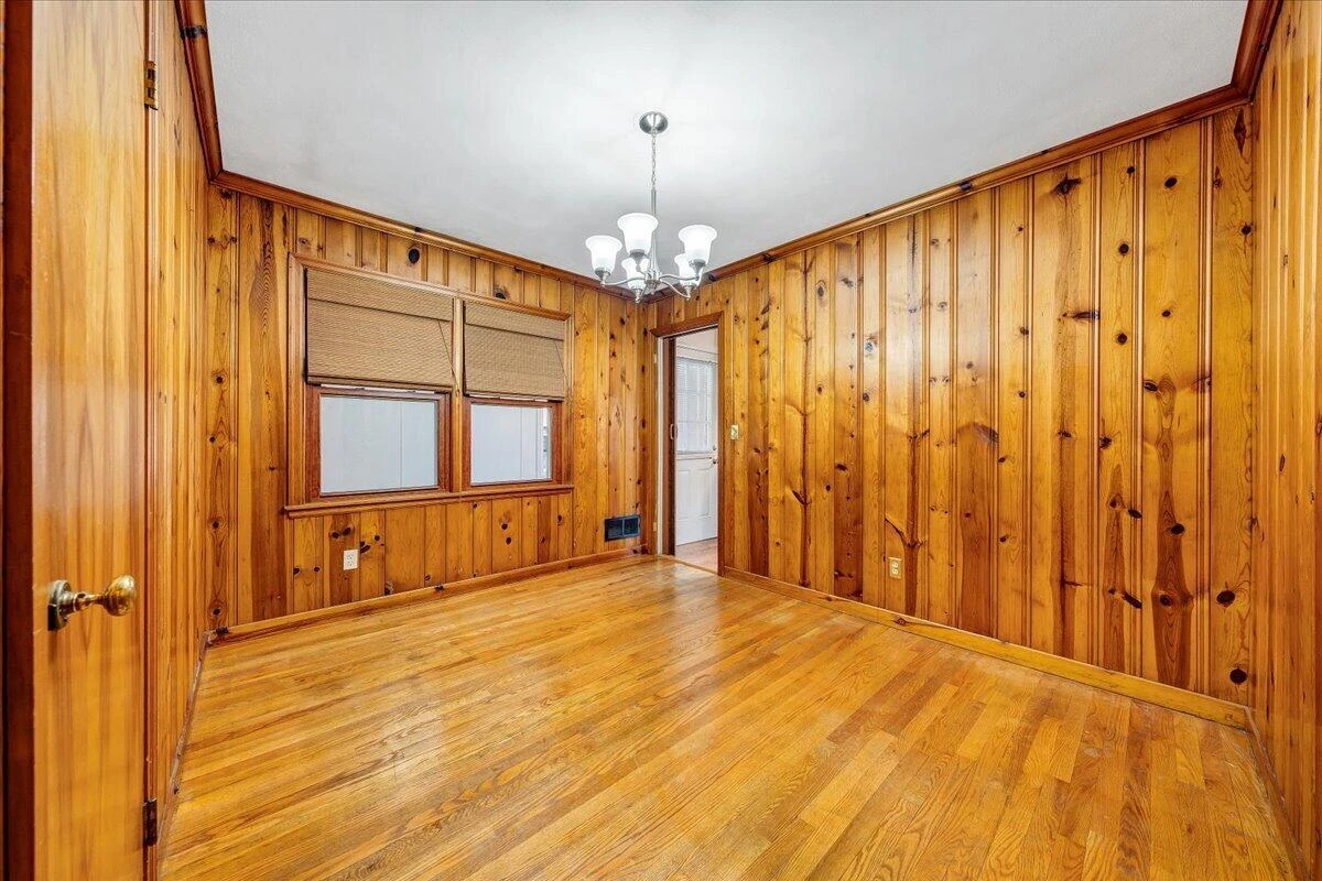 3231 Fleetwood AVE - Photo 11