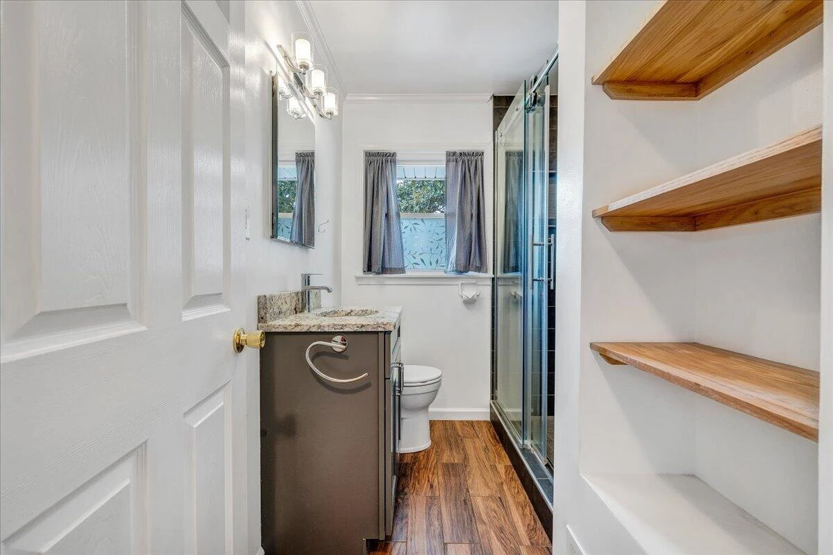 3231 Fleetwood AVE - Photo 12