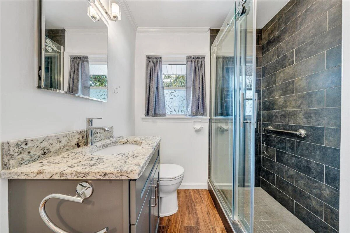 3231 Fleetwood AVE - Photo 13