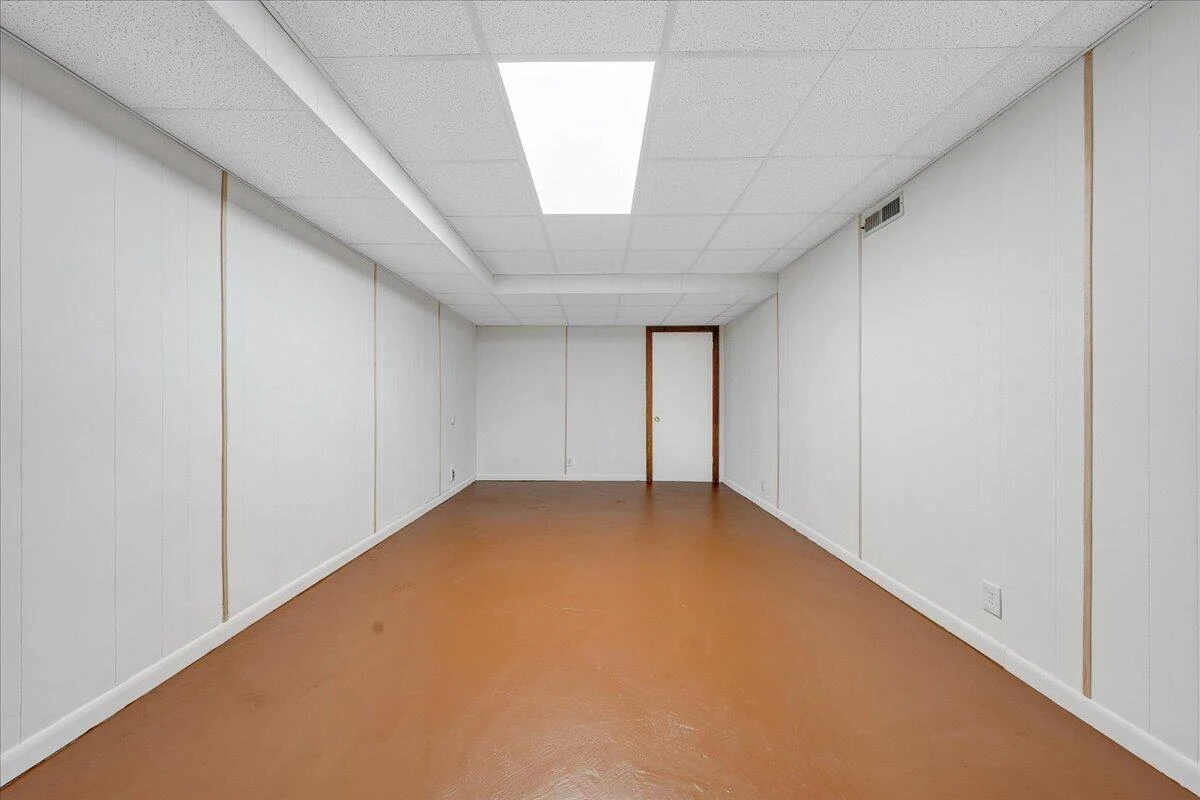 3231 Fleetwood AVE - Photo 24