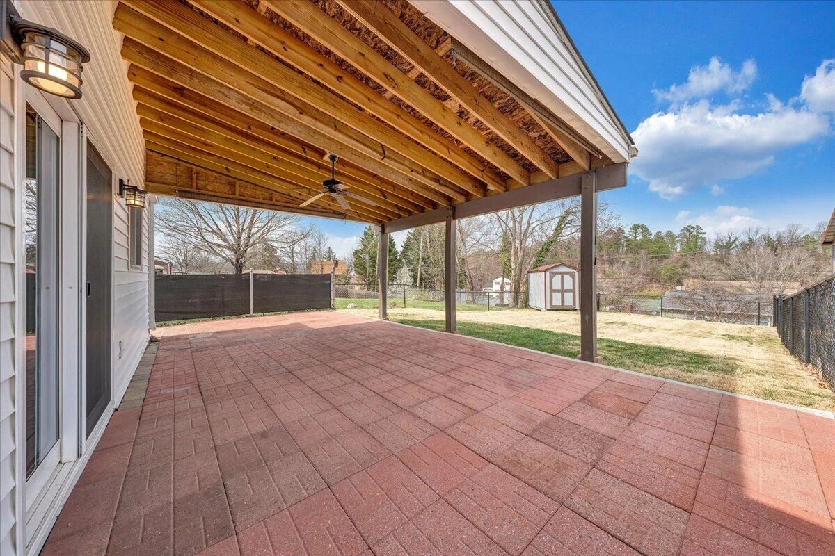 3231 Fleetwood AVE - Photo 27