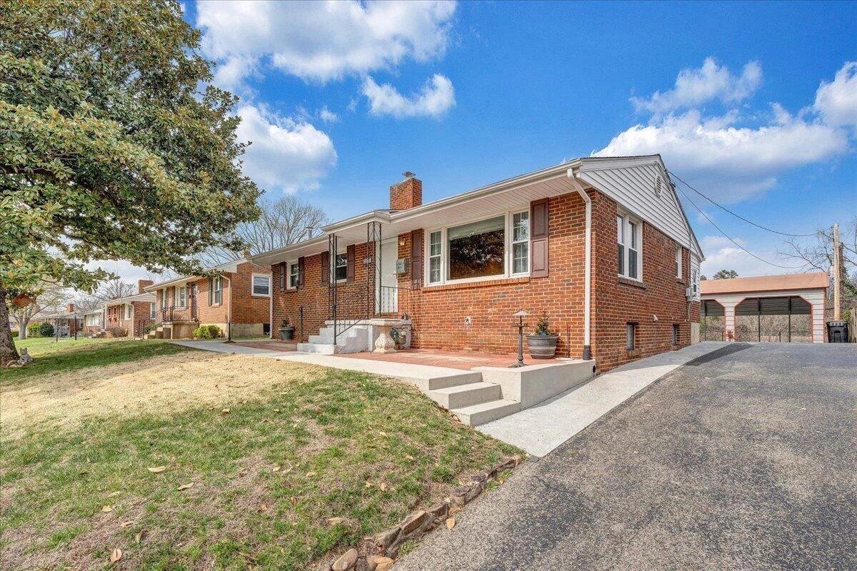 3231 Fleetwood AVE - Photo 36