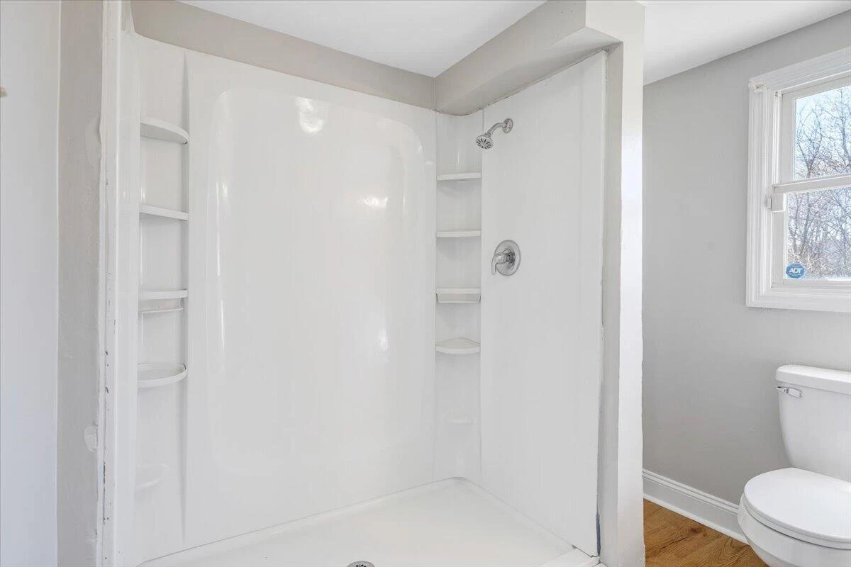 105 Mamie AVE - Photo 16
