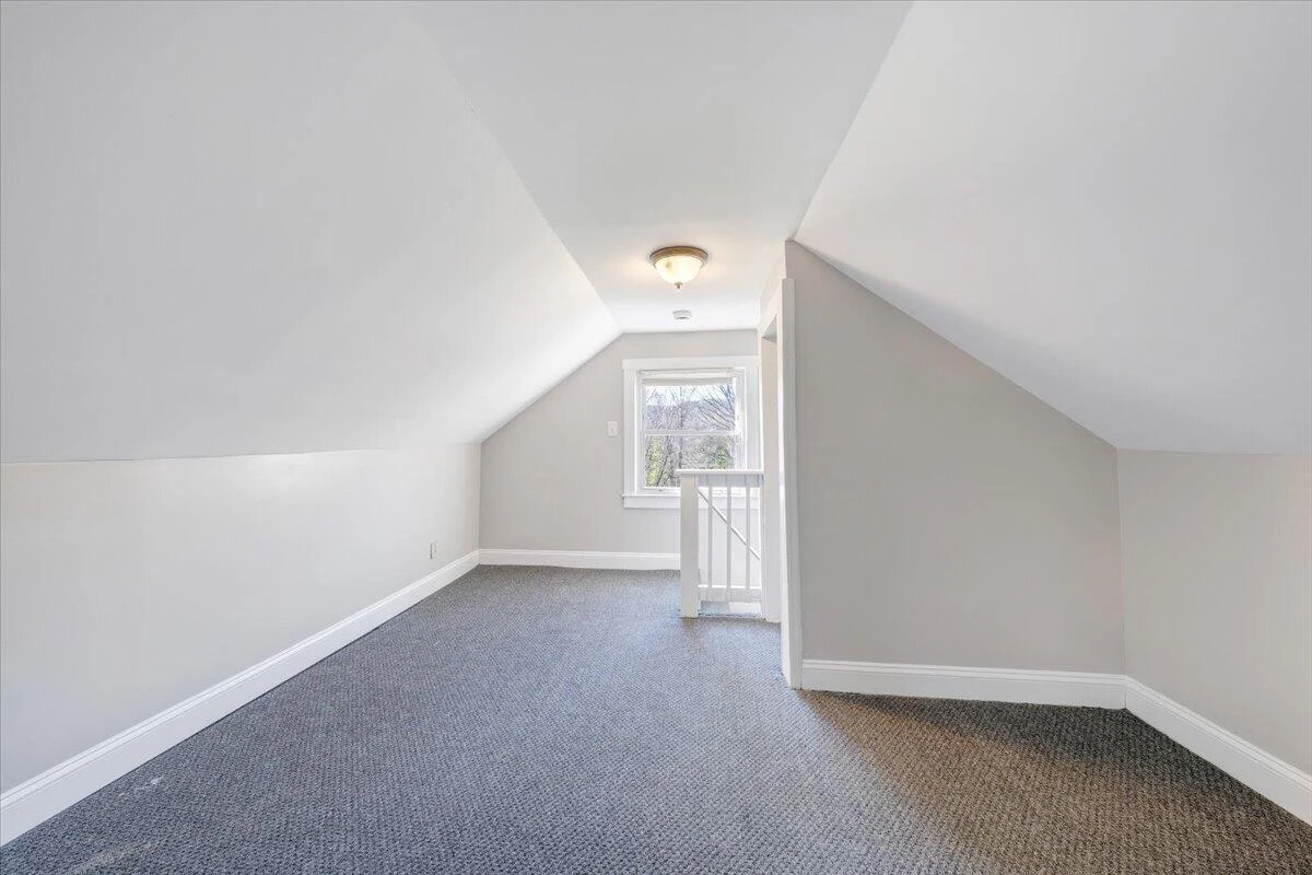 105 Mamie AVE - Photo 21