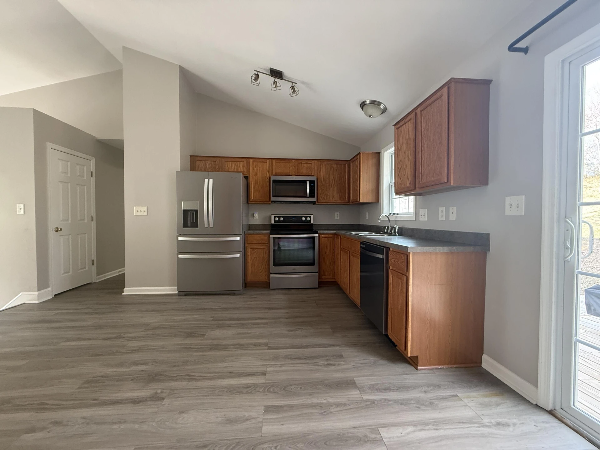 2421 Deerfield CT SE - Photo 13
