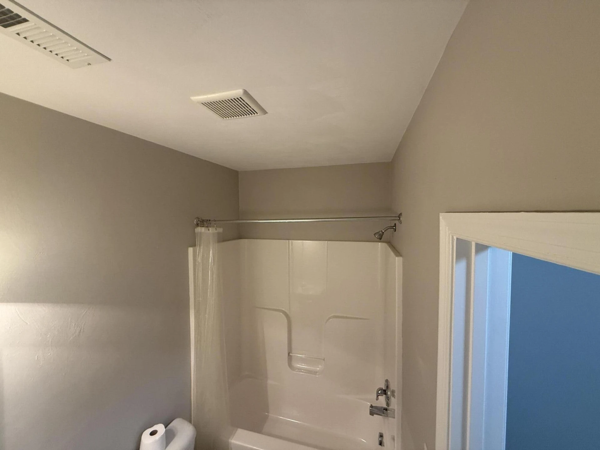 2421 Deerfield CT SE - Photo 15