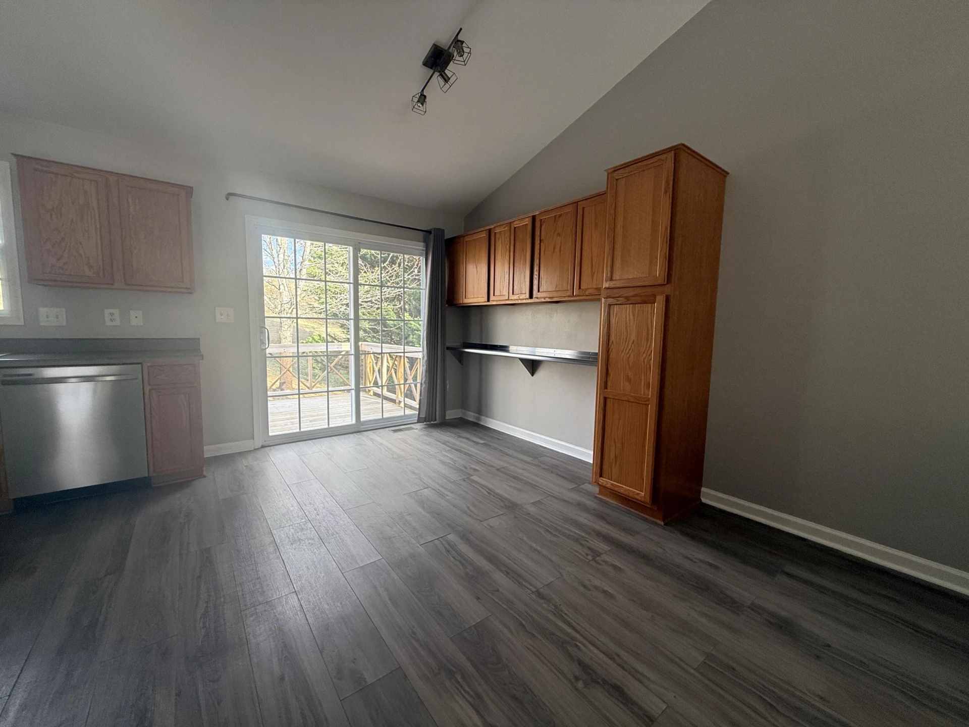 2421 Deerfield CT SE - Photo 24