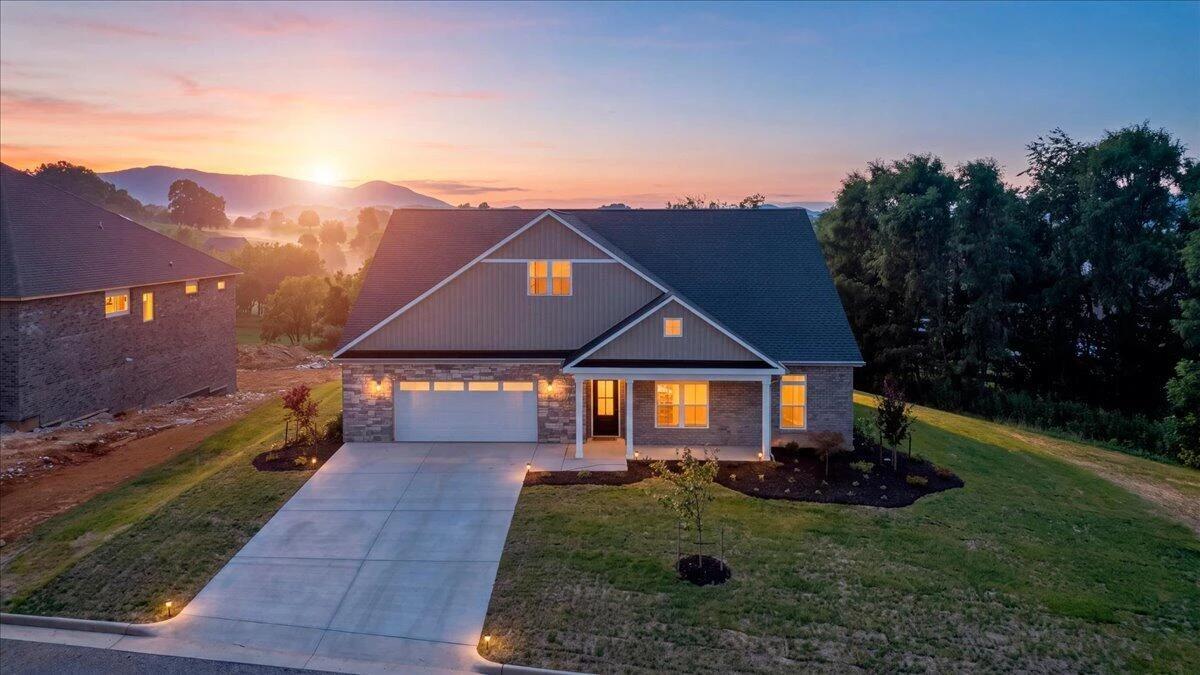 70 Jackson DR - Photo 2