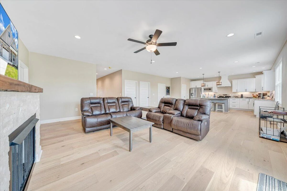 70 Jackson DR - Photo 18