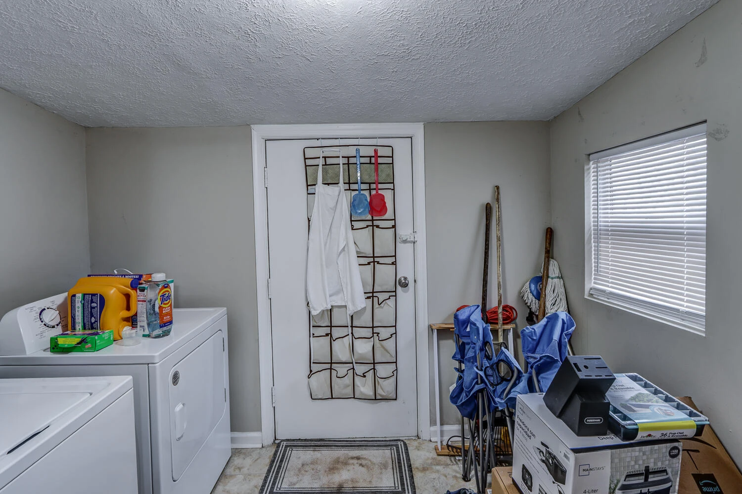 313 South ST - Photo 9