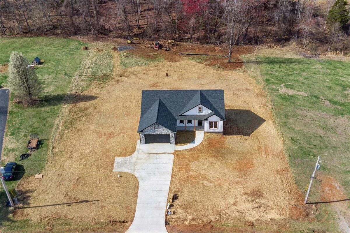 2565 Five Forks RD - Photo 3