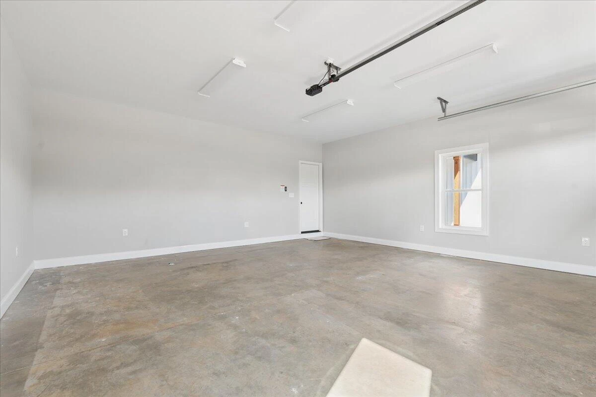 2565 Five Forks RD - Photo 43