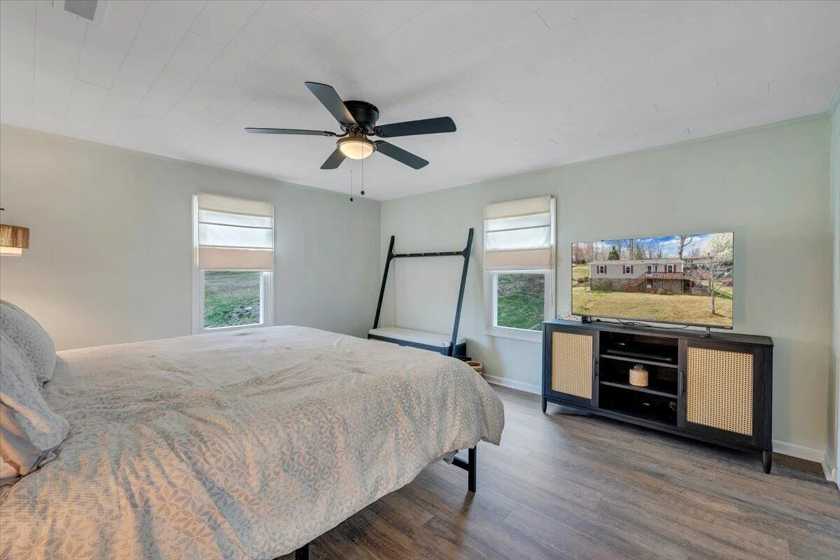 300 Mill Lake RD - Photo 25