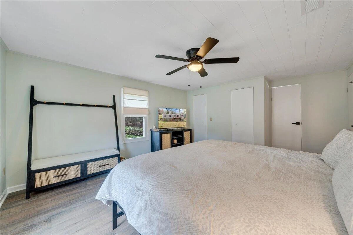 300 Mill Lake RD - Photo 26