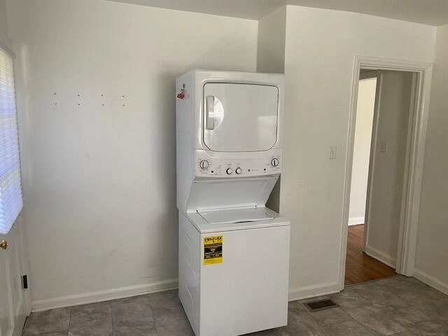 1018 Beechwood DR SW - Photo 5