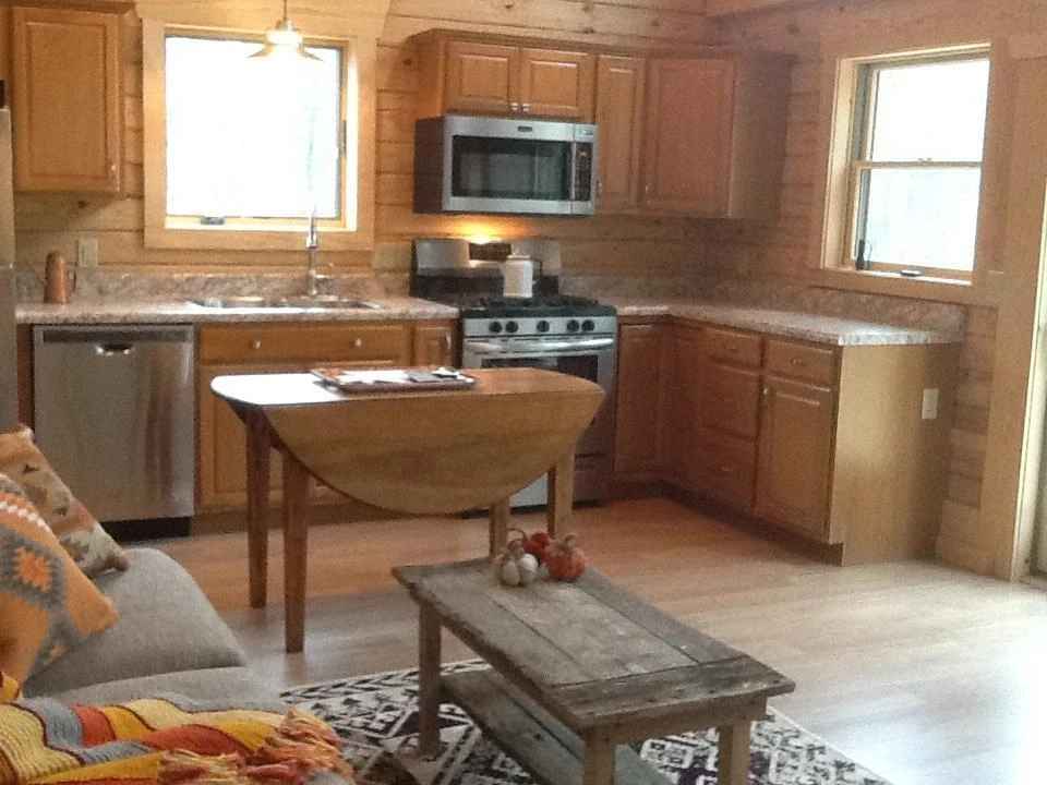 161 Greenwood LN SE - Photo 5