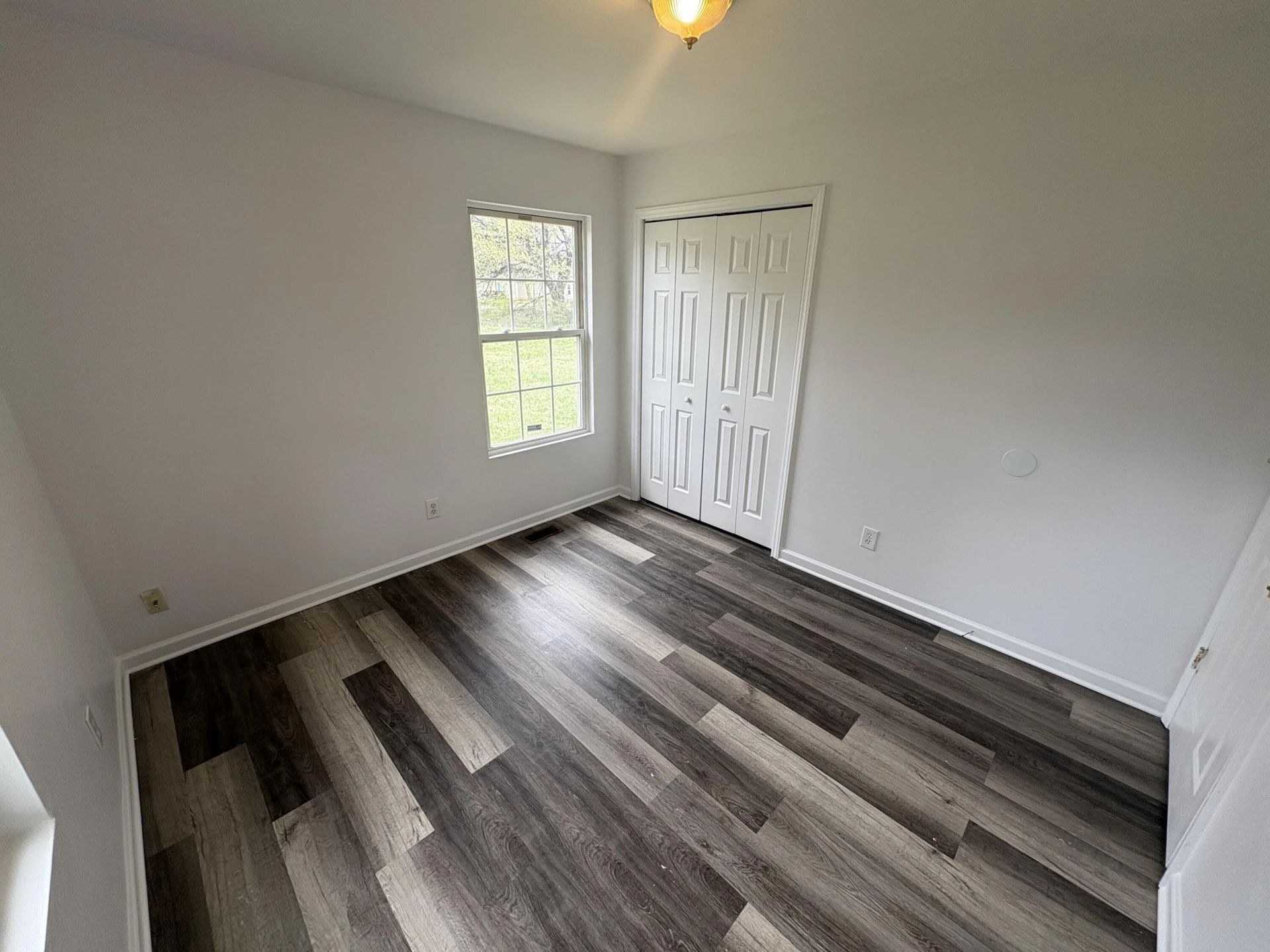 1311 Melrose AVE NW - Photo 11