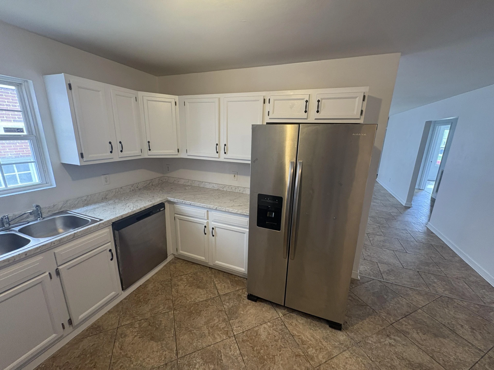 1311 Melrose AVE NW - Photo 6
