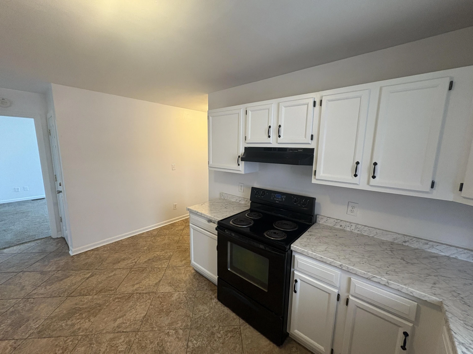 1311 Melrose AVE NW - Photo 7
