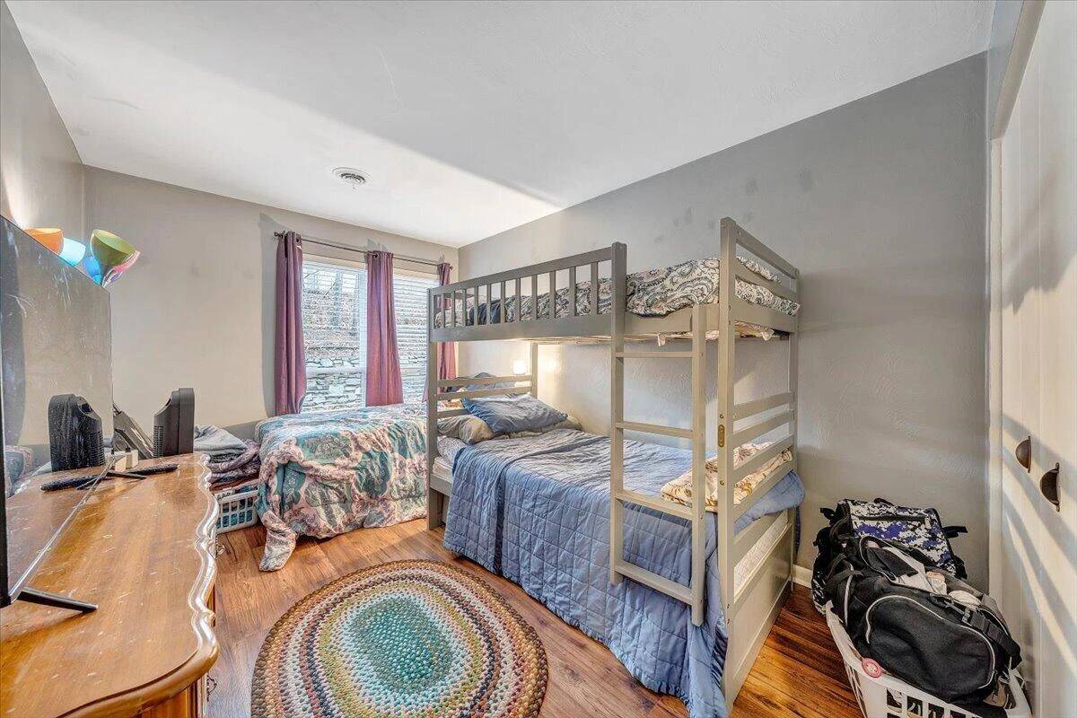 7104 Pine CT - Photo 19