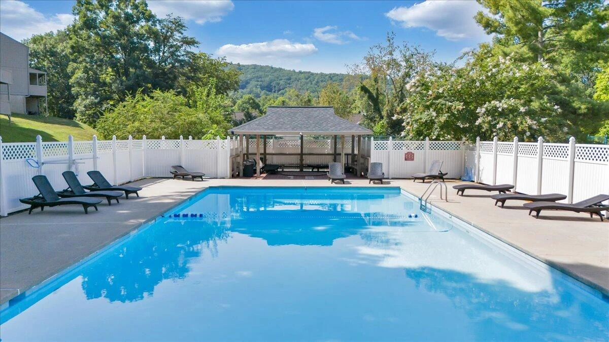 7104 Pine CT - Photo 25