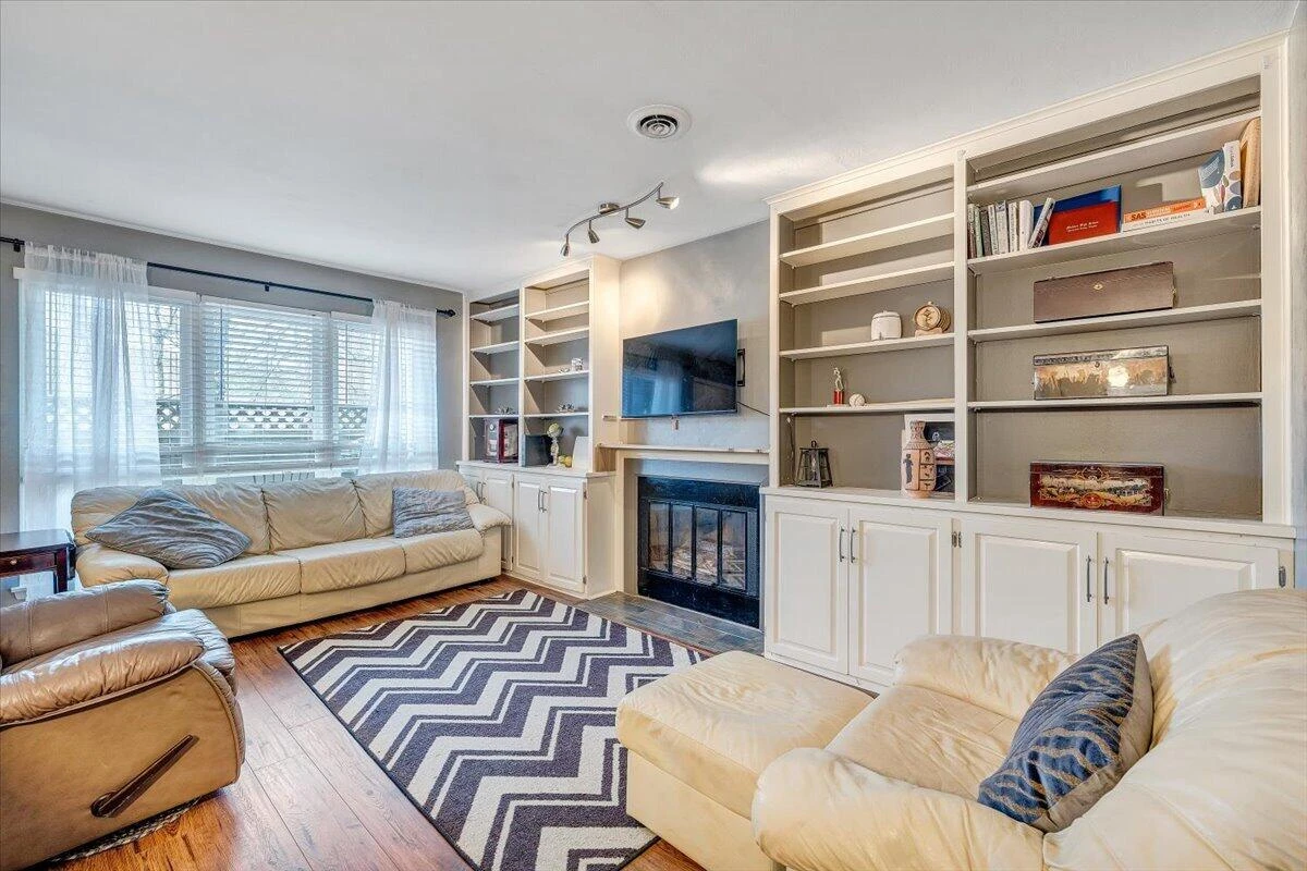 7104 Pine CT - Photo 6