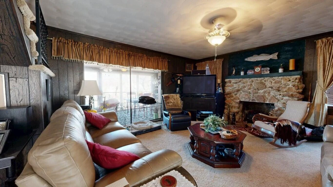 426 Burgess RD - Photo 4