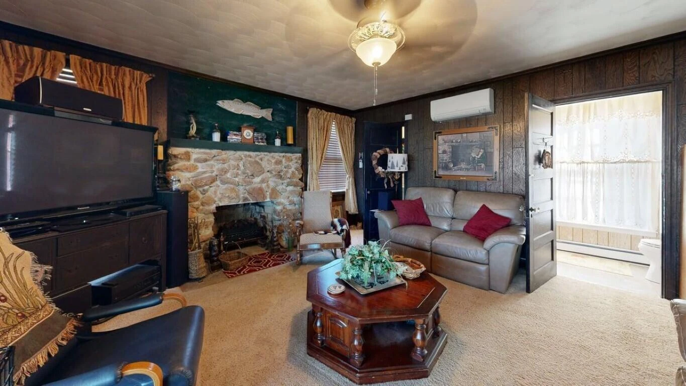 426 Burgess RD - Photo 6