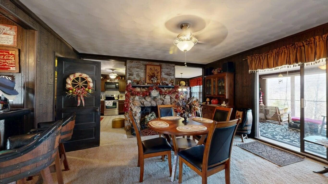 426 Burgess RD - Photo 8