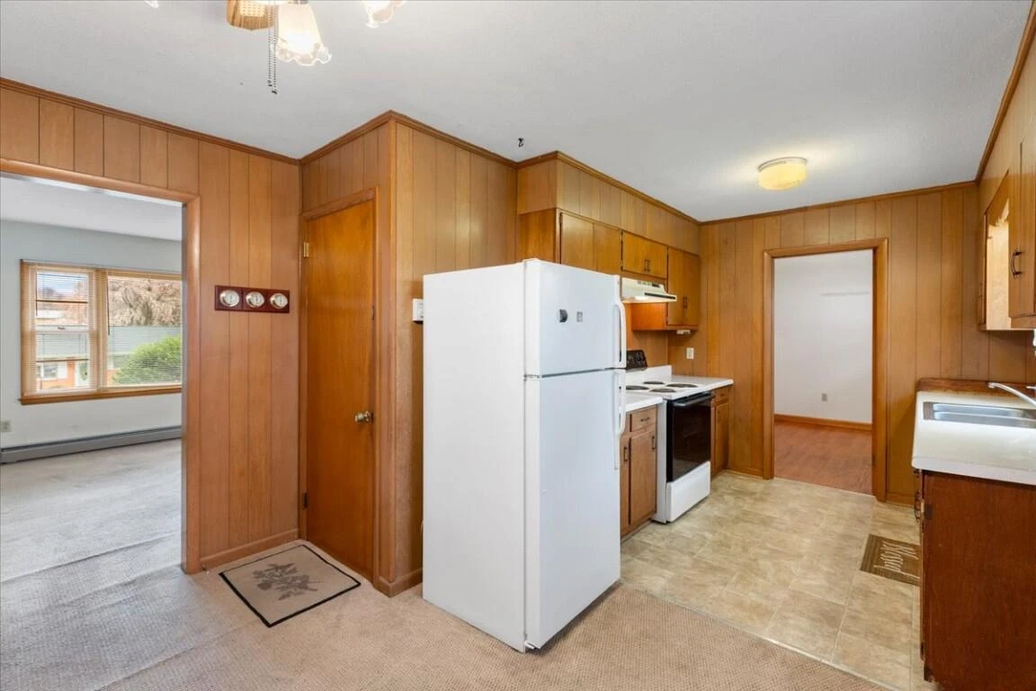 1513 Overton DR - Photo 10