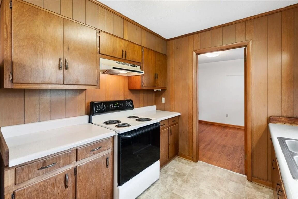 1513 Overton DR - Photo 12