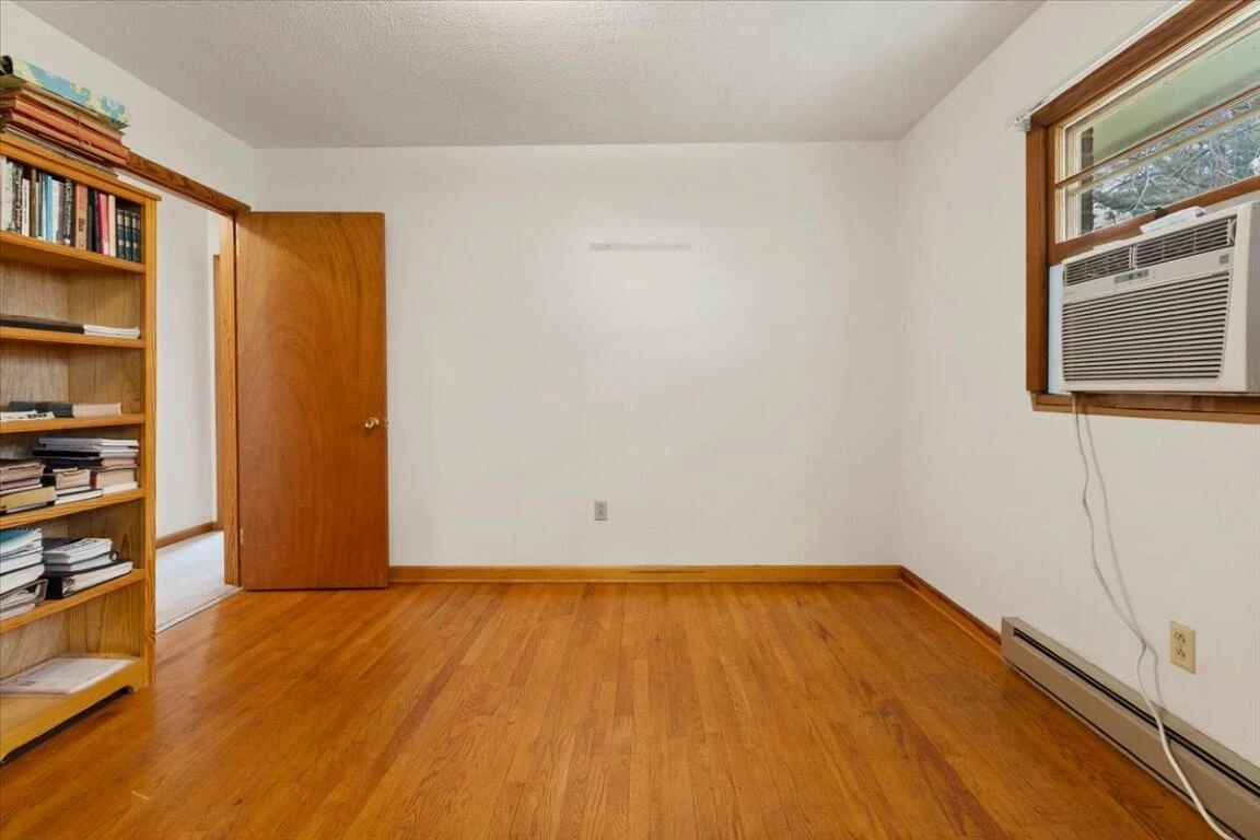 1513 Overton DR - Photo 15