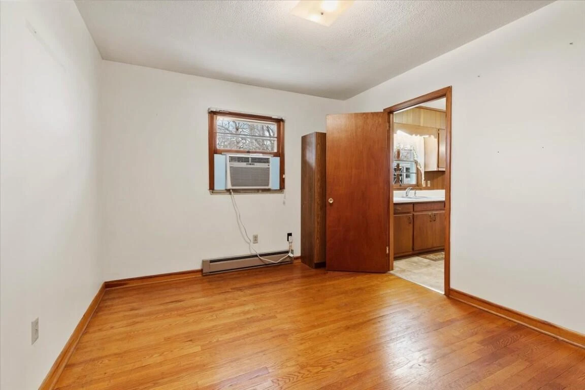 1513 Overton DR - Photo 16