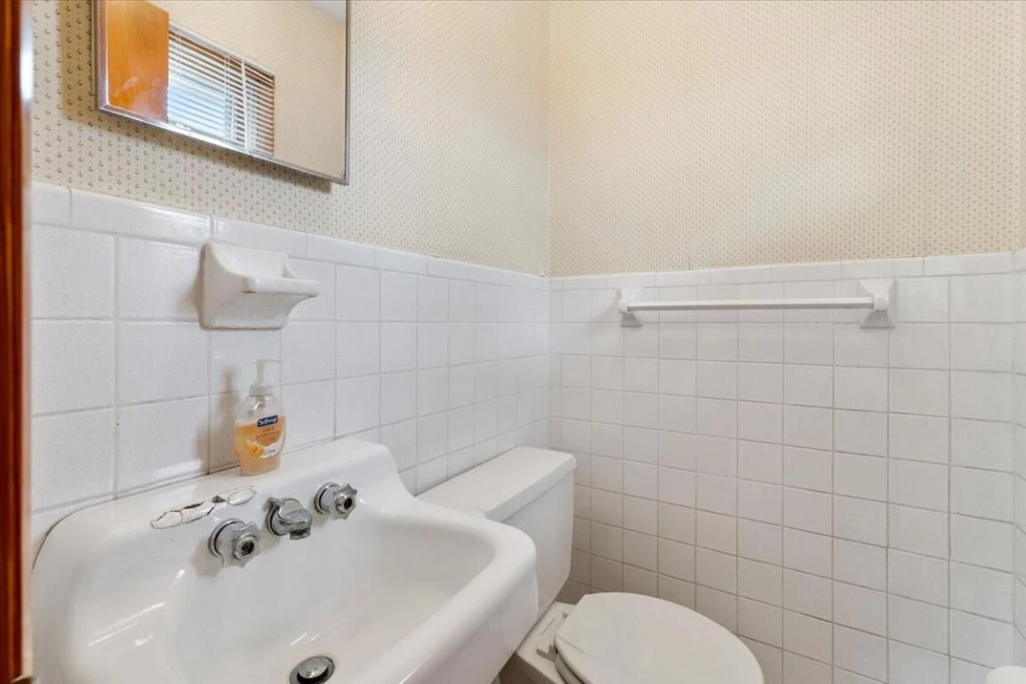 1513 Overton DR - Photo 23