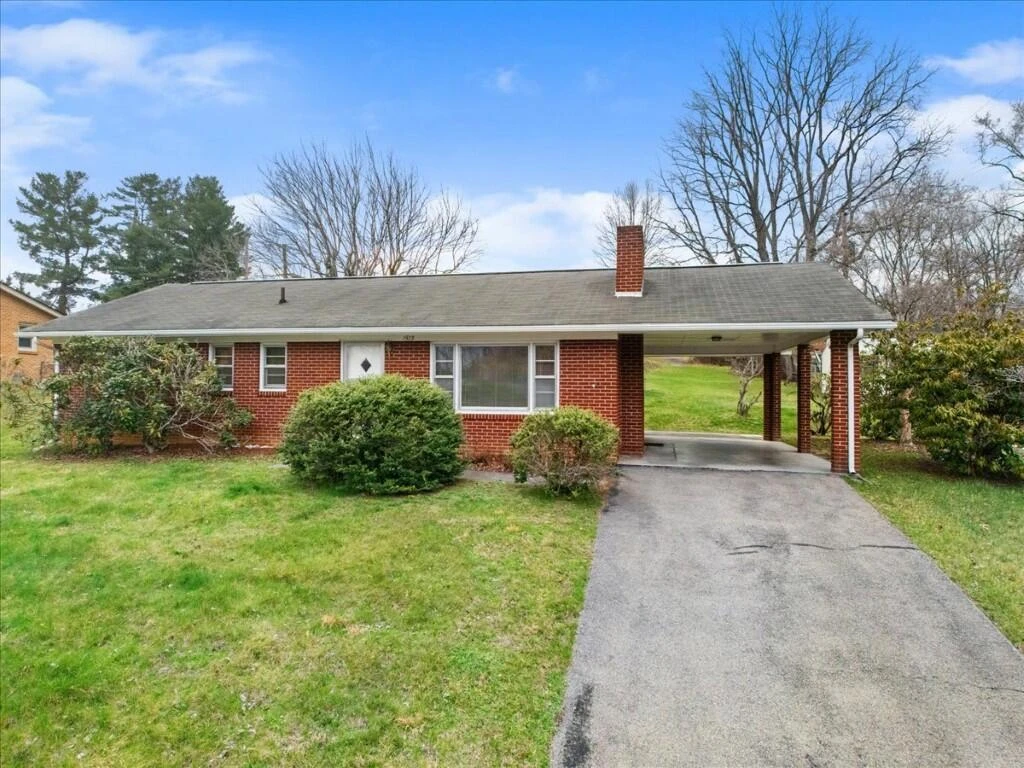 1513 Overton DR - Photo 3