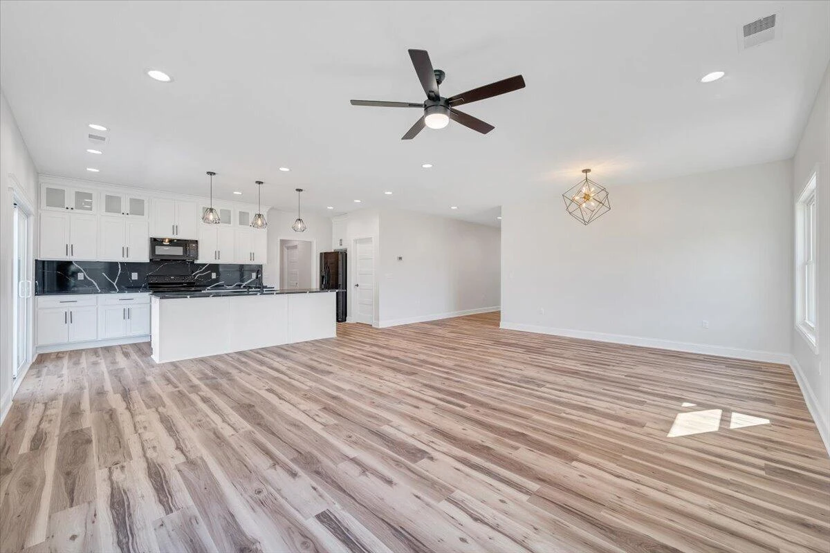 380 Parford LN - Photo 21