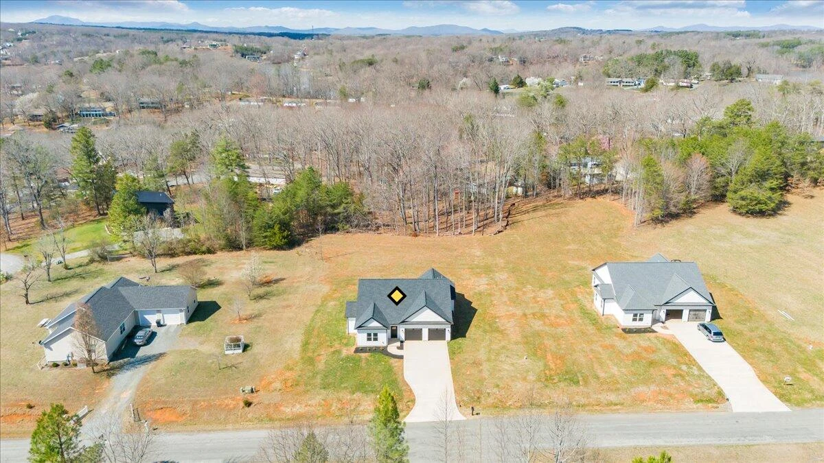 380 Parford LN - Photo 63