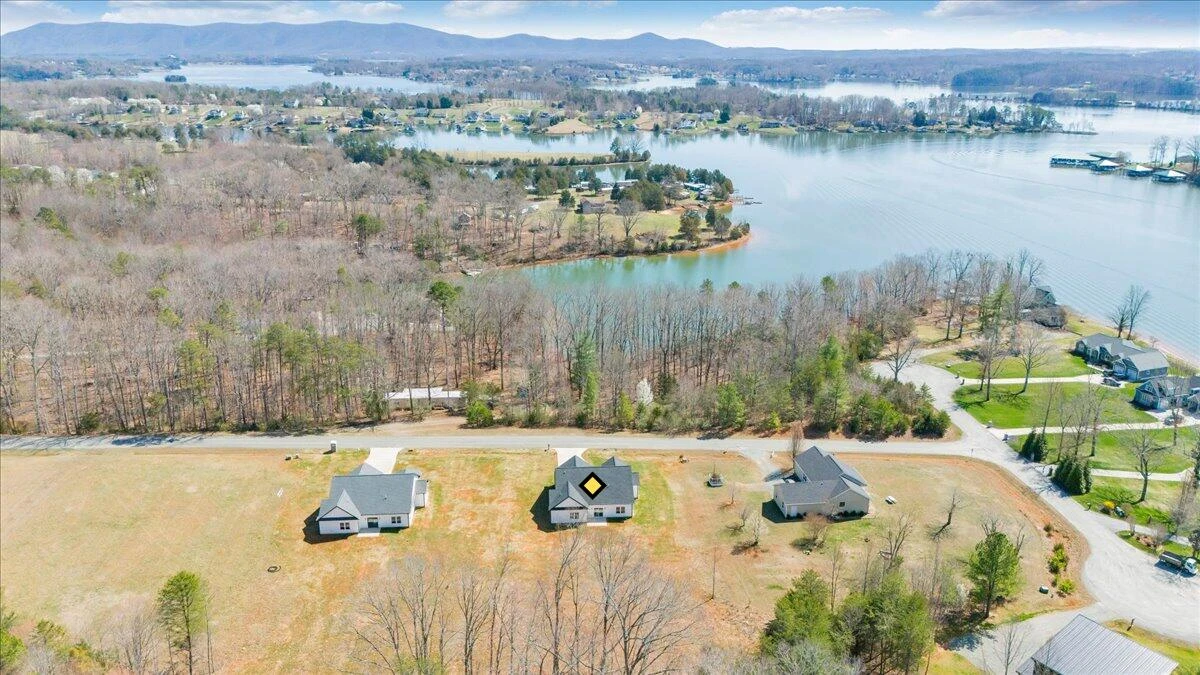 380 Parford LN - Photo 73
