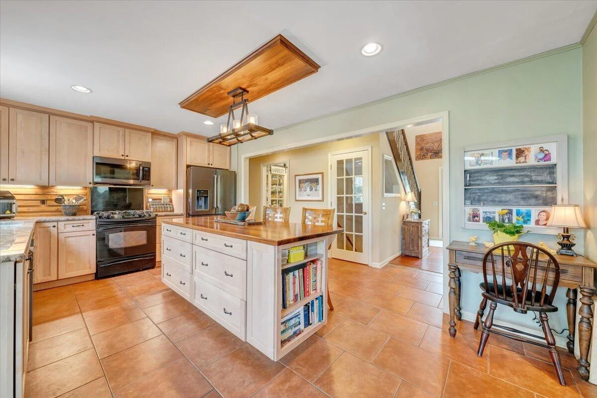 406 Anchor DR - Photo 15