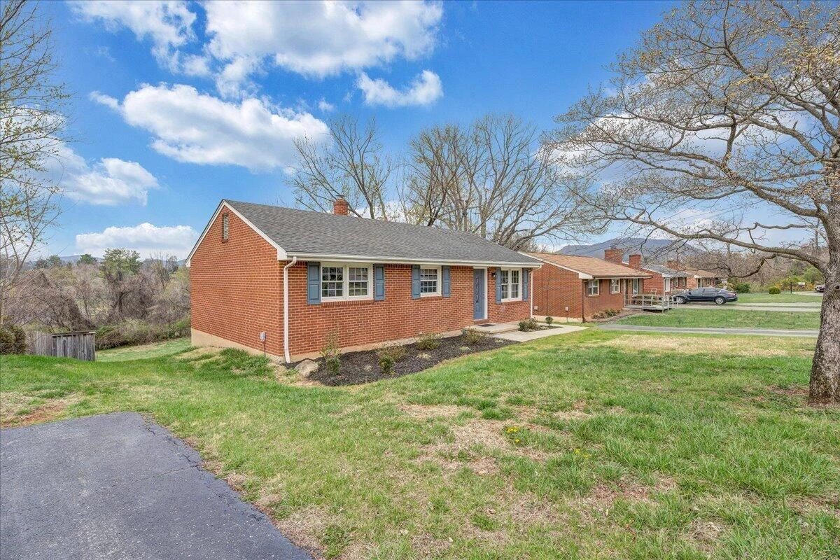 6420 Nell DR - Photo 44