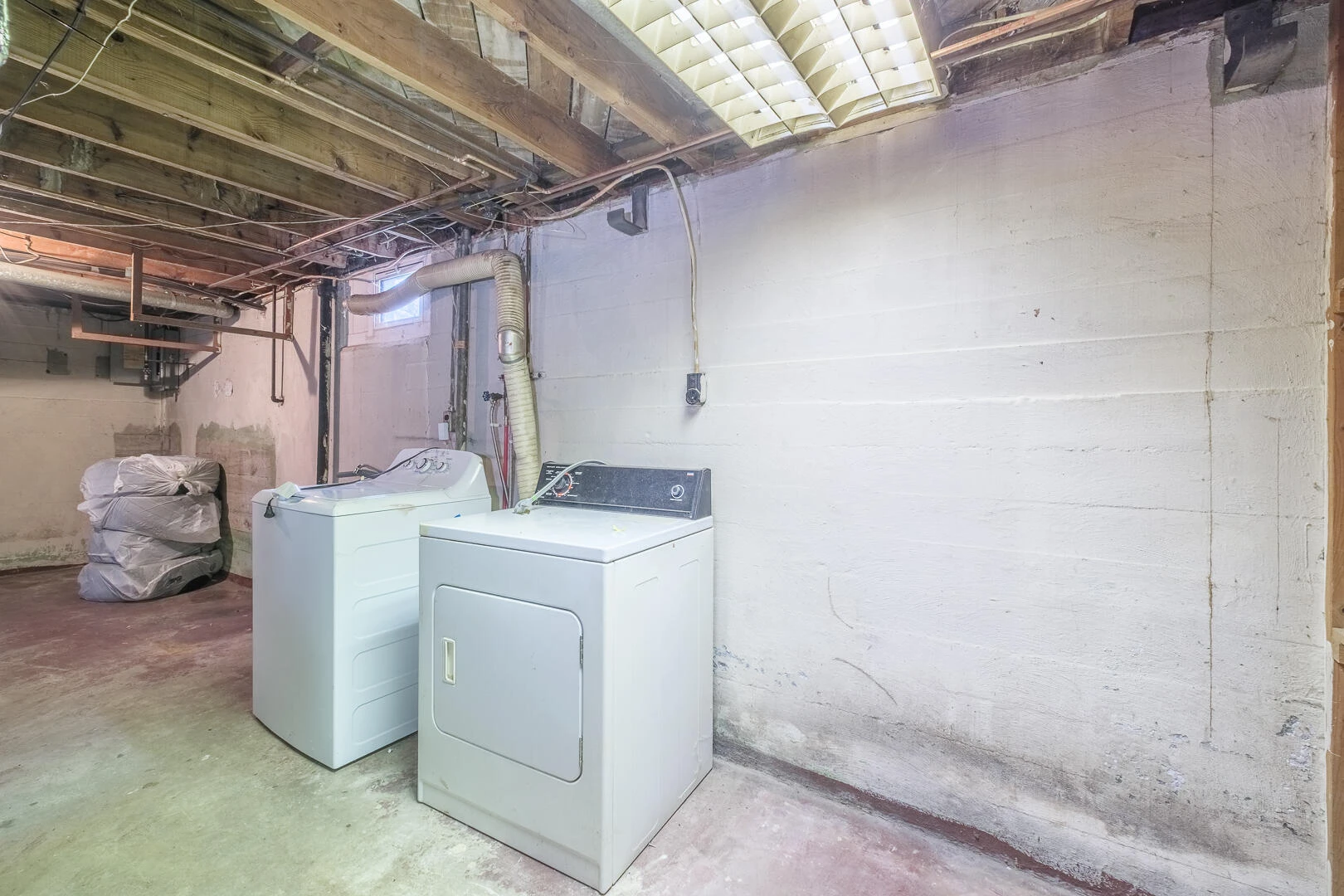 1629 Golfside AVE NW - Photo 20